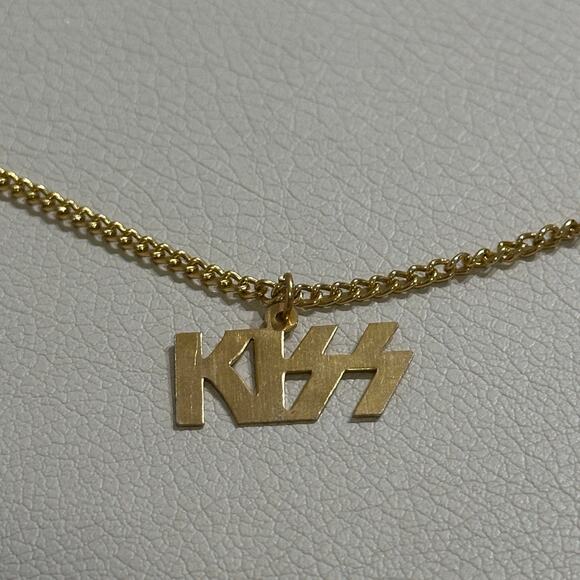 KISS Logo Vintage 1970s Child’s Capsule Bracelet - Picture 1 of 5